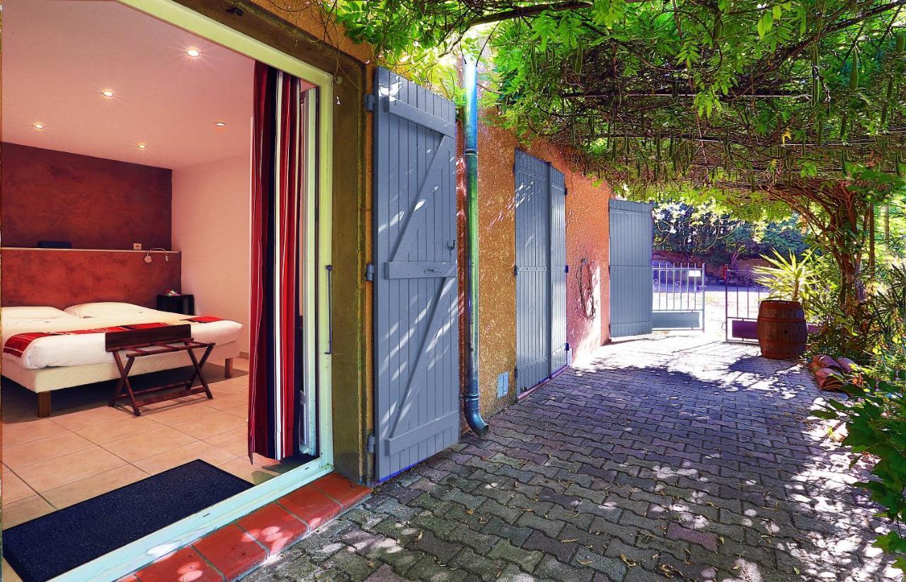 Logis Auberge Restaurant Du Vigneron Cucugnan Zewnętrze zdjęcie