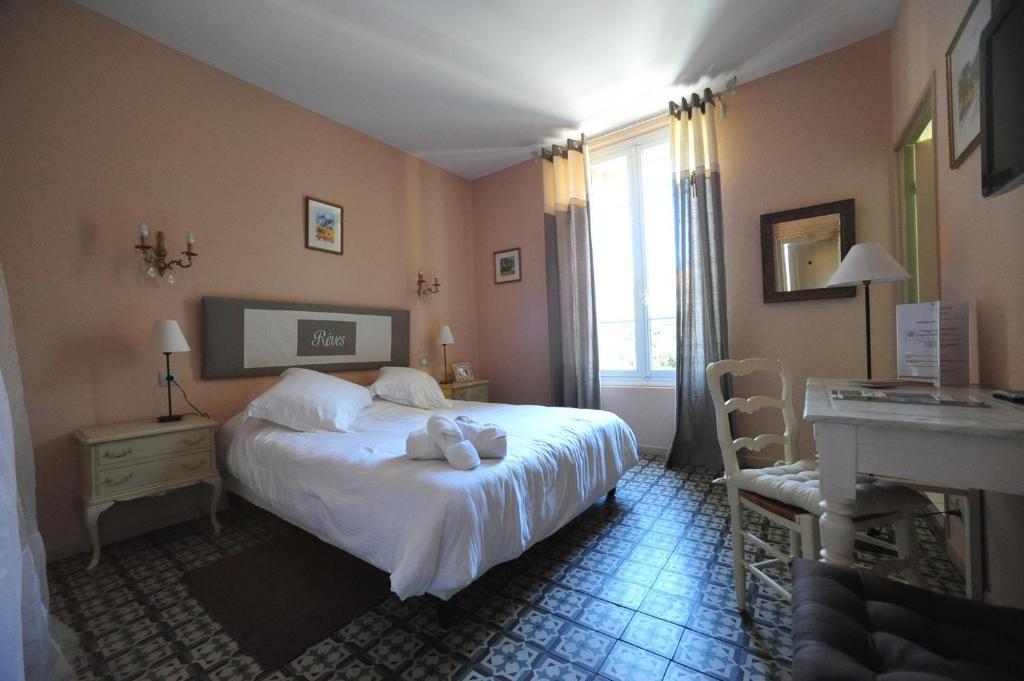 Logis Auberge Restaurant Du Vigneron Cucugnan Zewnętrze zdjęcie