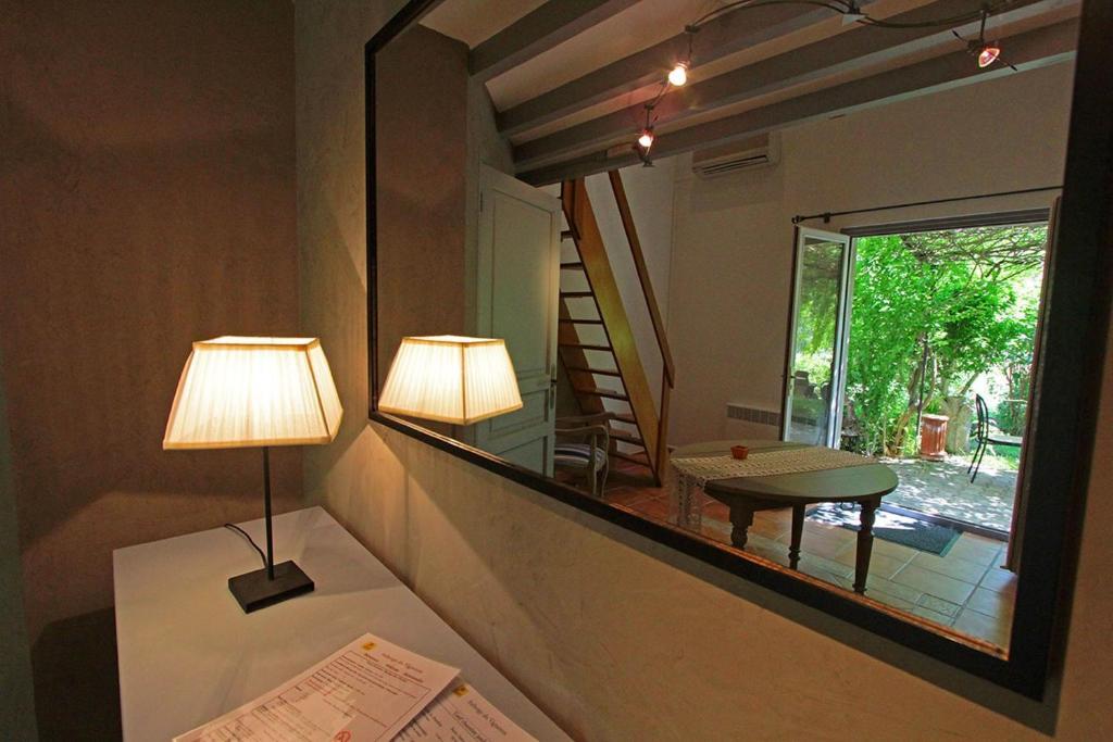 Logis Auberge Restaurant Du Vigneron Cucugnan Zewnętrze zdjęcie